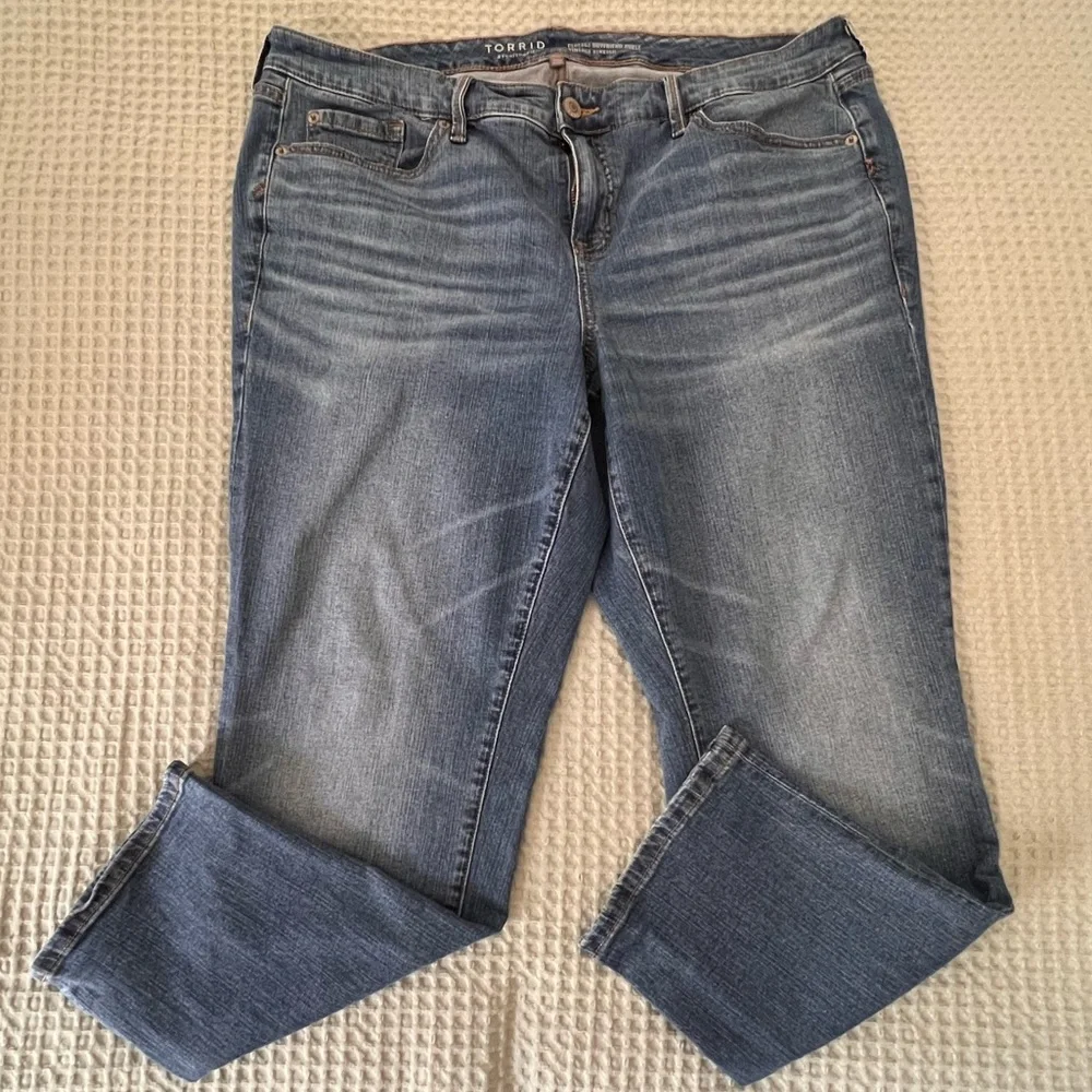 Torrid Women's Perfect Boyfriend Ankle Stretch Jeans 18R - Picture 1 of 5